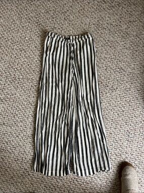 Women’s Black & White Vertical Stripe Wide-Leg Pants, size XXS